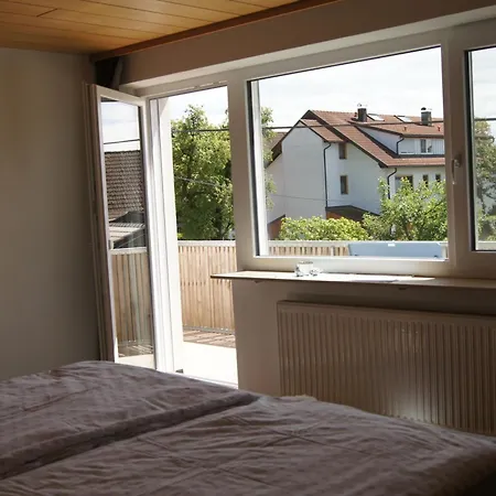 Im Obstgarten Daire *