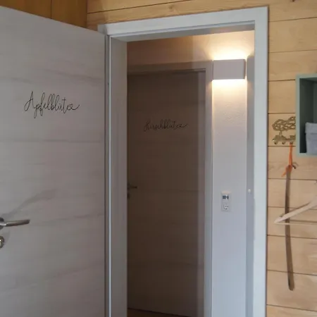 Im Obstgarten Daire Achberg