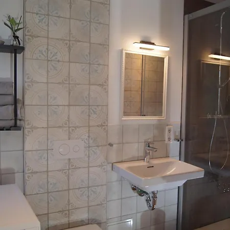 Im Obstgarten * 阿克博格